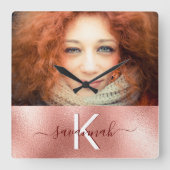 Roos gouden foto monogram naam vierkante klok (Voorkant)