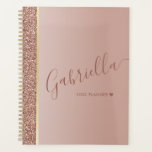 Roos Gouden Glitter Hart Gepersonaliseerd 2025 Planner<br><div class="desc">Roos gouden glitter en gedempte roze gepersonaliseerde 2025 planner met jouw naam op de cover in een chique elegante kalligrafie script lettertype en faux gouden folie streep rand.</div>