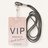 Roos gouden glitter typografie blush Sweet 16 VIP Badge (Voorkant met draagriem)