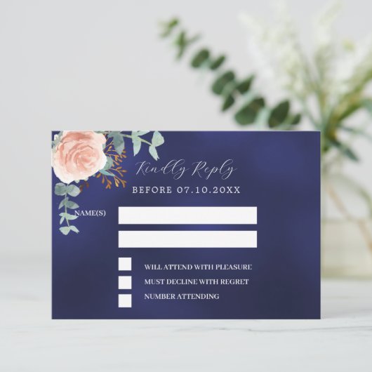Roos gouden marine blauw bloemenbruiloft reactie R RSVP Kaartje (Staand voorkant)
