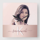 Roos gouden zwarte naam monogram foto vierkante klok (Voorkant)