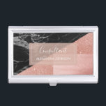 Roos goudfolie | Blush Pink en Black Consultant Visitekaarthouder<br><div class="desc">Blush Pink - Roos Gold Foil en Black Marble Geometric Consultant Minimalistische visitekaarthouder met witte handgeschreven typografie voor het monogram. De Roos Gold Foil Glitter en Sparkle visitekaarthouder is ideaal voor elk beroep. Als u het beroep nodig heeft of de naamtekst niet aan uw behoeften voldoet, neem dan contact op...</div>