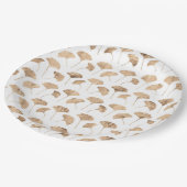 Roos goudginko verlaat witte achtergrond papieren bordje (Gekanteld)