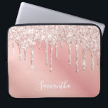 Roos goudglitter druppelt naam laptop sleeve<br><div class="desc">Een elegant,  gaasje en glansband. Faux roos goud en roze glitterdrip,  verfdruppelaar. Roze,  perzikkleurige achtergrond. De jouw naam van het tussenvoegsel,  die met een modern handgeschreven stijlmanuscript wordt geschreven. Witte gekleurde letters.</div>