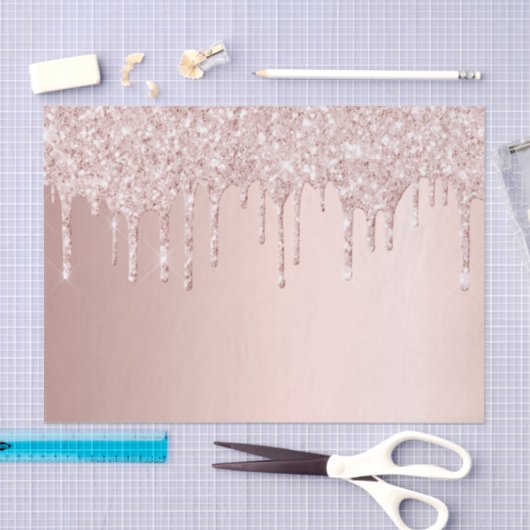 Roos goudglitter druppelt roze licht op tissuepapier (Craft)