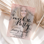 Roos goudglitter elegant fotobudget Sweet 16<br><div class="desc">Een modern,   en elegant faux roos goudglitter douchecombre met uw foto met pastelzwart roze kleurenblok Sweet 16 verjaardagsfeestuitnodiging met een goudvormig roos-model dat op een roze achtergrond vervaagt met een elegant roos goudlijst,  voordelig lagekostenfeest.</div>