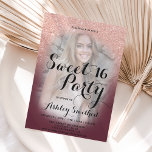 Roos goudglitter ombre burgundy foto Sweet 16 Kaart<br><div class="desc">Een modern,   faux roos goudglitter douchecombre met een bruine kleurenblok Sweet 16 verjaardagsfeestdagen met uw aangepaste foto met een gouden vormgeving van het roos die op een woedende achtergrond vervaagt.</div>