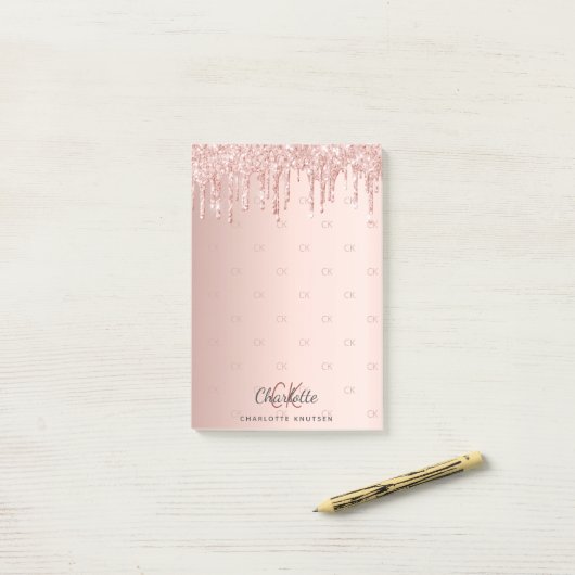 Roos goudglitterdrip monogram initiaal post-it® notes (Op bureau)