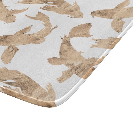 Roos goudmakreel witte achtergrond snijplank (Hoek)