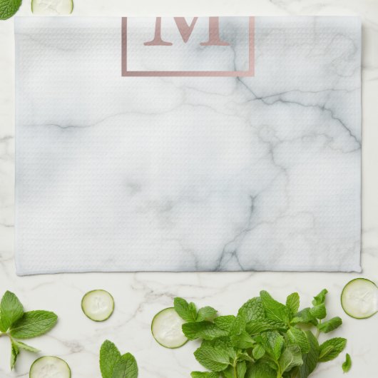 roos goudmonogram op witte marmer theedoek (Gevouwen)