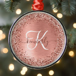 Roos goudpenseel Glitter Monogram Metalen Ornament<br><div class="desc">Maak dit trendy chic ornament-ontwerp met  roos goudmousserend glitter gemakkelijk aan te passen op een roos gouden geborstelde metalen achtergrond.</div>