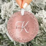 Roos goudpenseel Glitter Monogram Ornament<br><div class="desc">Personaliseer dit trendy chique ornamenten ontwerp met  rozen gouden sprankelende faux glitter op een rozen gouden geborstelde metalen achtergrond.</div>