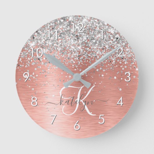 Roos goudpenseel Glitter Monogram Ronde Klok (Voorkant)