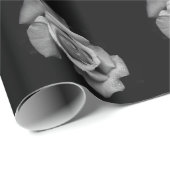 Roos grijswaardenpakpapier cadeaupapier (Rol Hoek)