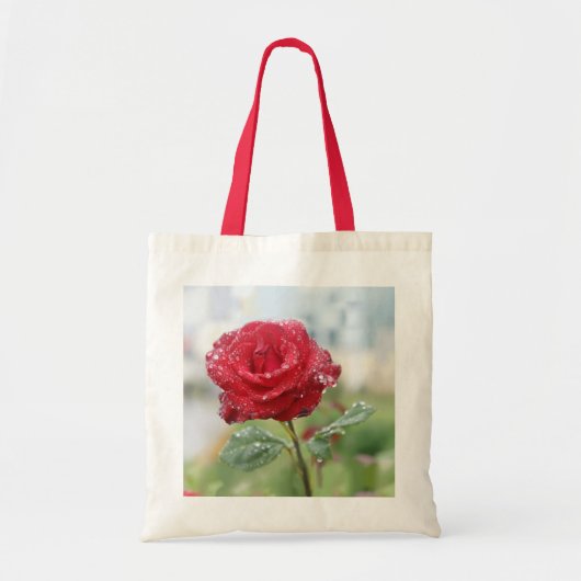 Roos in regendruppels tote bag (Voorkant)