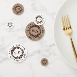 Roos in reliëf op trouwe kraftpapier confetti