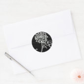 Roos in zwart ronde sticker (Envelop)