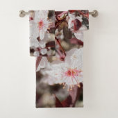 Roos Maroon Flora Bad Handdoek (Insitu)