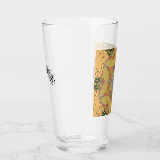 roos met een glazen beker zoals kaleidoscoop, YELL (Rechts)