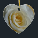 Roos Ornament Romantic White Rose Decorting<br><div class="desc">Romantic Roos Ornamenten Holiday Roos Klassieke decoraties Prachtige Romantische kerstcadeautjes Hanukkah Neutrale vakantieverval Keepsakes & Gifts for Friend Family Mannen Vrouwen Kinder thuis & Kantoor Originele,  niet-denominationele feestelijke kunstverval Vakaneskerfeest/Hanukkah Kaarten & Nonsecular Holiday Gifts Design door Kim Hunter. Surf naar www.kimhunter.ca voor nog veel meer Kaarten en Keepsakes Online.</div>