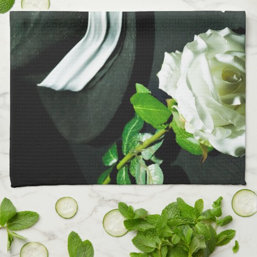 Roos pistool van pokergangster theedoek (Gevouwen)