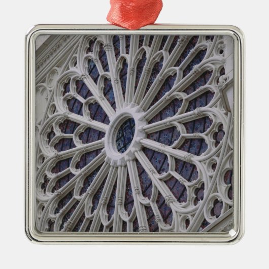 Roos raam van de westgevel, c.1270 metalen ornament (Voorkant)