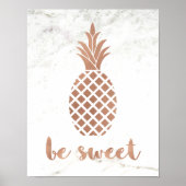 Roos Roze ananas op witte marmer | Wees zoet Poster (Voorkant)