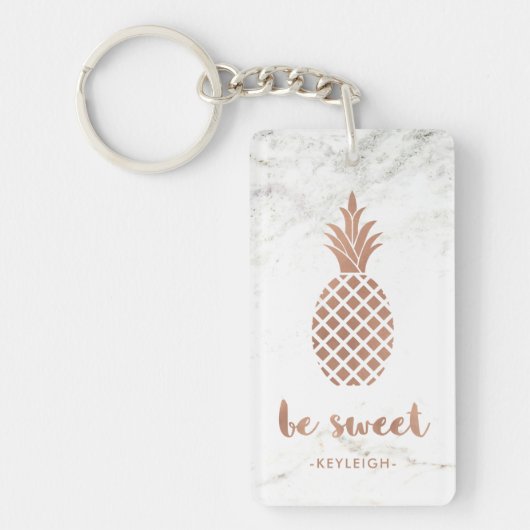 Roos Roze ananas op witte marmer | Wees zoet Sleutelhanger (Voorkant)