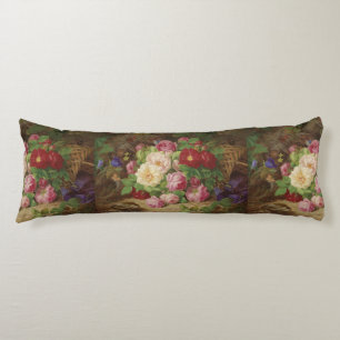 Roos stuk op de bosvloer met vlinders lichaamskussen