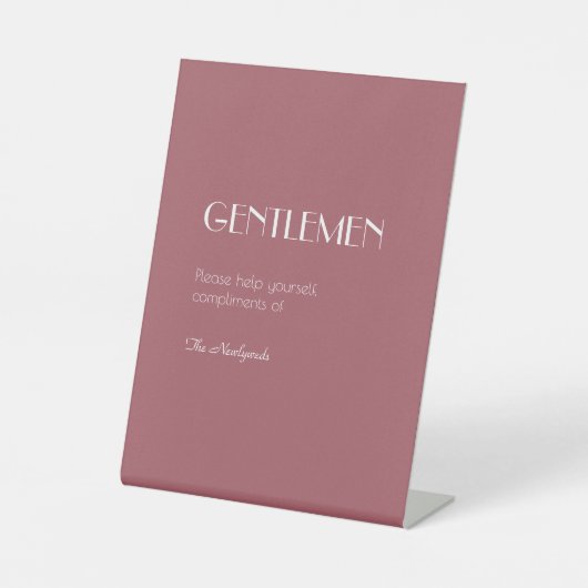 Roos Tuin | Donker Roos bruiloft heren badkamer Reclamebord Met Voetstuk (Voorkant)