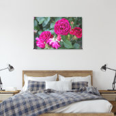 Roos Tuin Uitgerekt Canvas Print (Insitu (Slaapkamer))
