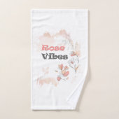Roos Vibes - esthetische bloemenstemming Bad Handdoek (Handdoek)