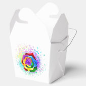 Roos voor kleurrijke regenboog bedankdoosjes (Geopend)