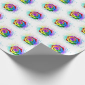 Roos voor kleurrijke regenboog cadeaupapier (Hoek)
