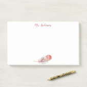 Roos vouw roze witte voornaam post-it® notes (Op bureau)