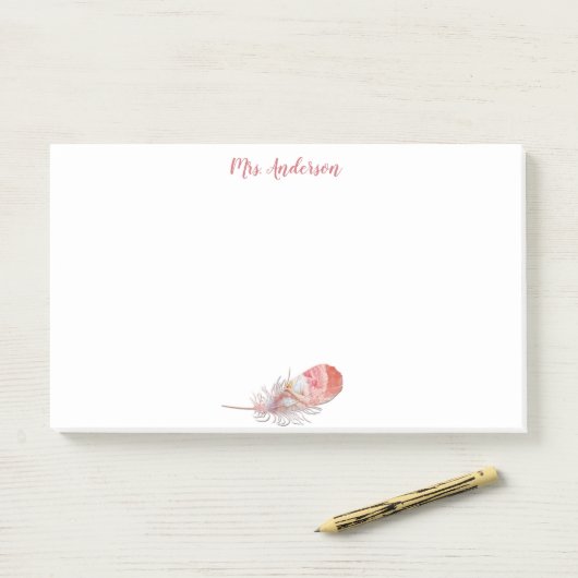 Roos vouw roze witte voornaam post-it® notes (Op bureau)