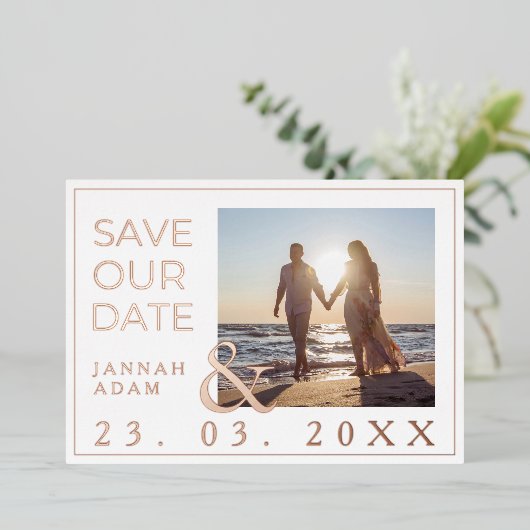 Roos Wit Foto Bruiloft Save Ons Datum Roos Folie Uitnodiging (Staand Voorkant)