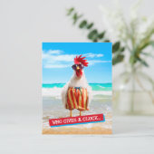 Rooster Kerel Chillin bij Beach in Swim Trunks Briefkaart (Staand voorkant)