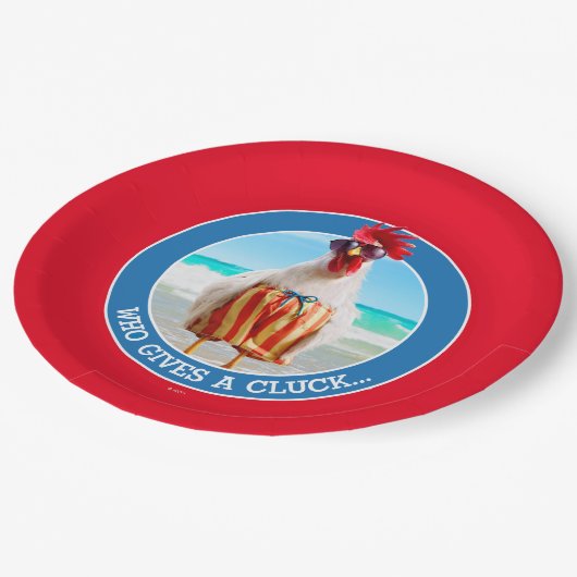 Rooster Kerel Chillin bij Beach in Swim Trunks Papieren Bordje (Gekanteld)