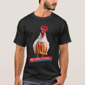 Rooster Kerel Chillin bij Beach in Swim Trunks T-shirt (Voorkant)