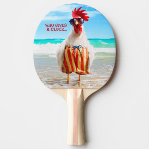 Rooster Kerel Chillin bij Beach in Swim Trunks Tafeltennisbatje