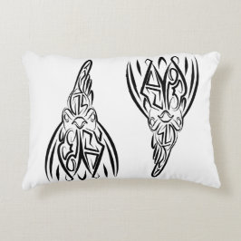 Rooster met zwarte en witte tribale accent kussen