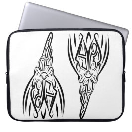 Rooster met zwarte en witte tribale laptop sleeve