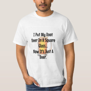 Root Beer in Square Glass.. Nu is het alleen maar  T-shirt