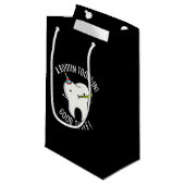 Rootin Toothin Goede Tijd Tandheelkundige Pun Donk Klein Cadeauzakje (Voorkant Gekanteld)