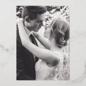 Rosa goudkleurige monogram huwelijksreceptie foto folie uitnodiging (Achterkant)