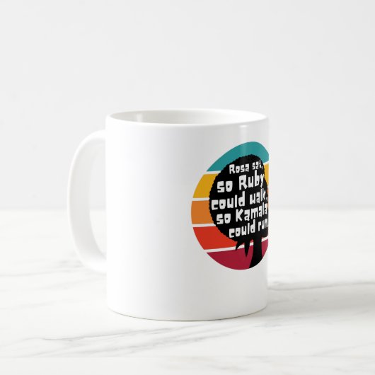 Rosa Sat So Ruby kon lopen, dus Kamala kon rennen Koffiemok (Voorkant links)