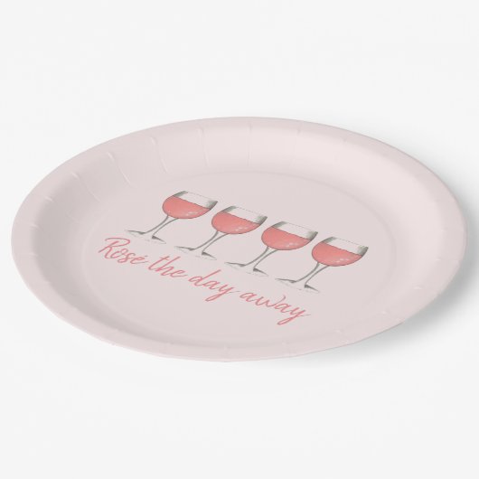 Rosé de dag weg van roze rozen glazen wijn papieren bordje (Gekanteld)