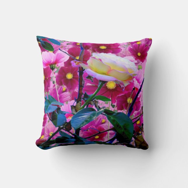 ROSE GARDEN BEAUTY & FUCHSIA FLOWERS KUSSEN (Voorkant)