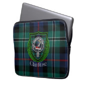 Rose Scottish Clan Tartan and Crest Laptop Sleeve (Voorkant Links)